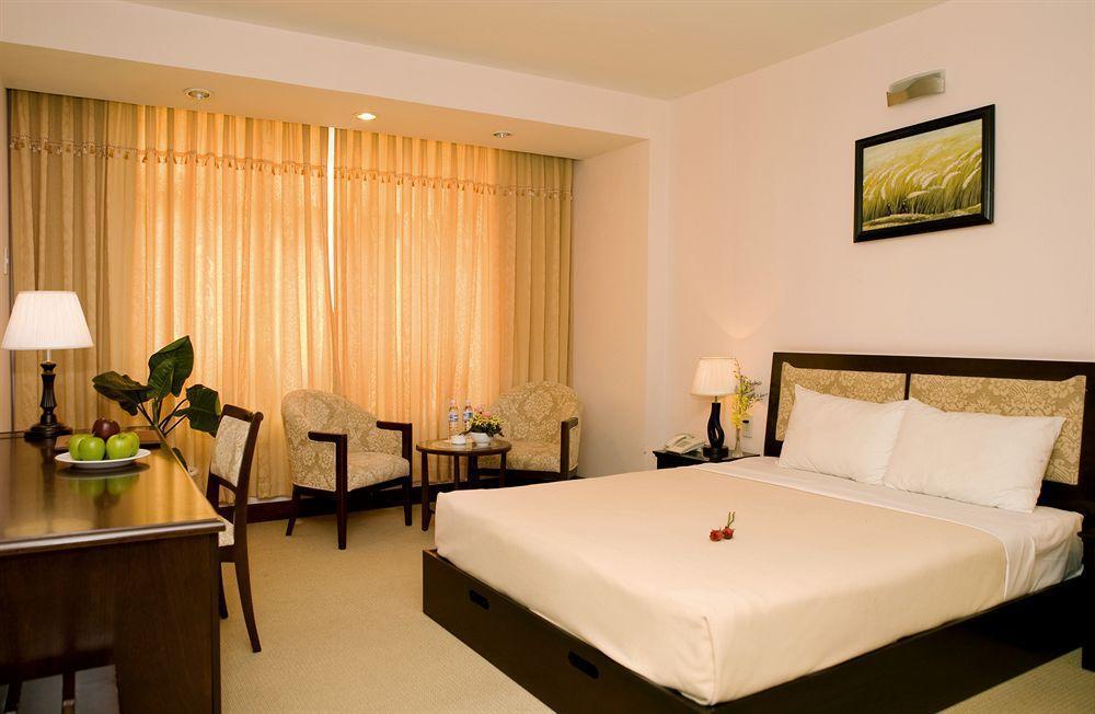 Dong Kinh A Hotel Ho Şi Min Exterior foto