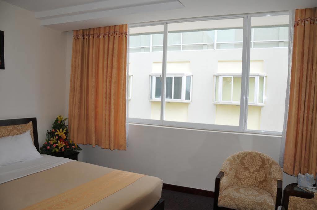 Dong Kinh A Hotel Ho Şi Min Exterior foto