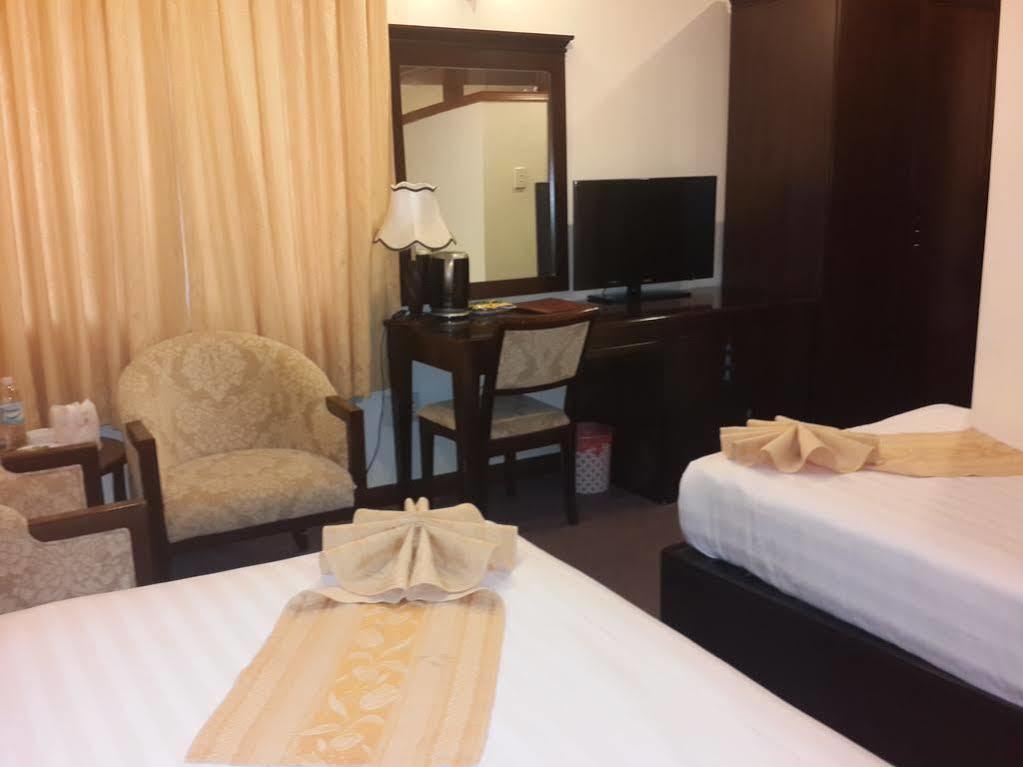 Dong Kinh A Hotel Ho Şi Min Exterior foto